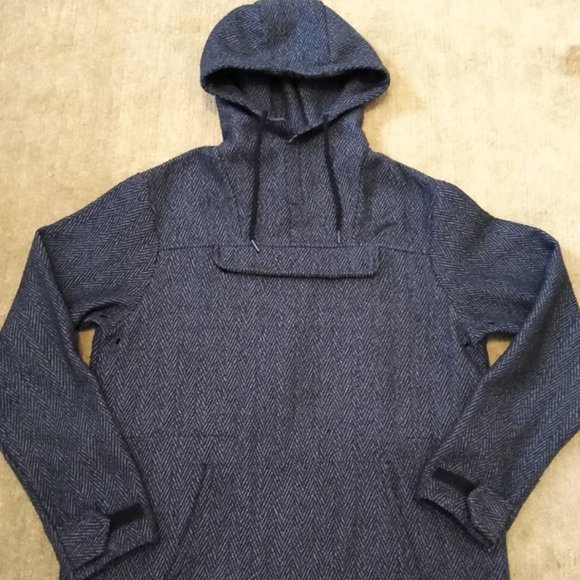Publish pull over hoodie jacket! - Picture 1 of 7